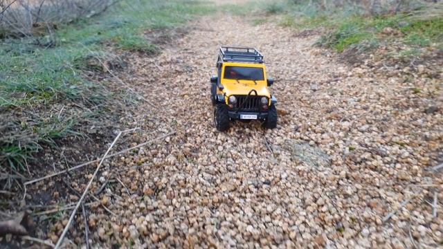1/35 RC Jeep Wrangler JK (OH35A01) - No rock too big! смотреть онлайн