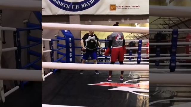 Комбинации #ударов в боксе на лапах 13 | #Бокс | #Тренировки по боксу смотреть онлайн