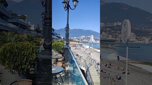 Курорты Крыма. Ялта Приморский пляж Черное море отдых