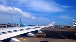 Мальдивы, Мале (Male) Взлет самолета