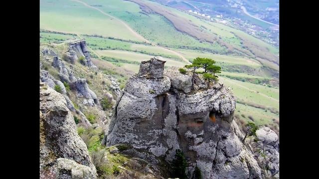 ДЕМЕРДЖИ ДОЛИНА ПРИВЕДЕНИЙ АЛУШТА ВИДЫ ГОРЫ, ЯЙЛА, КРЕПОСТЬ ФУНА ВЕСЕННИЙ КРЫМ ФОТО-ПУТЕШЕСТВИЕ