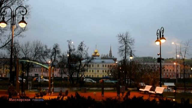 Москва Софийская набережная, Болотный сквер, Скульптурная группа «Дети — жертвы пороков взрослых»