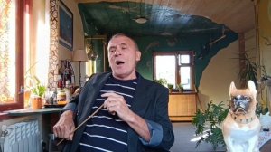Я его в последний путь снаряжал. Провожал, то бишь. Посредником оказался. Дух45