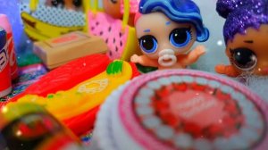 НОВОГОДНИЙ ПИКНИК ПОД ЁЛКОЙ КУКЛЫ ЛОЛ СЮРПРИЗ
