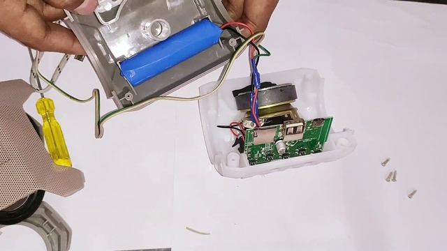 A-005 Bluetooth speaker ki battery problem khatam ! how to repair battery of a-005 Bluetooth speake смотреть онлайн
