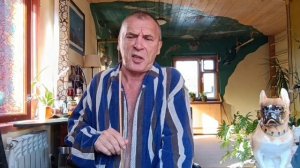 Затем привели женщину, странно кого-то напоминающую. Ее раздели и обрили. Дух48