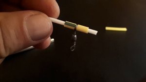 Делаем вертлюг для отводного поводка меньше чем за минуту!