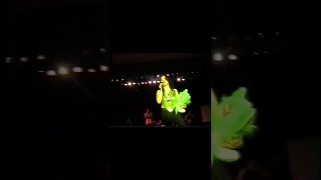 Босиком по солнцу - Мечты (Live фрагмент) смотреть онлайн