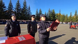 Приведение первокурсников к Присяге сотрудника органов внутренних дел