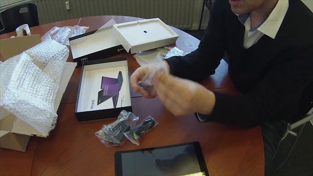 Wortmann Terra Pad 1004 Unboxing video English | Computer.nl - IT Leasing смотреть онлайн