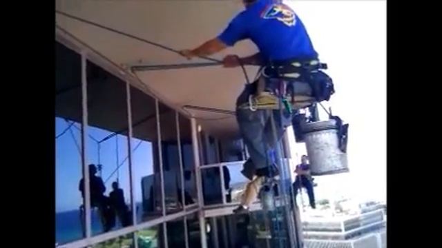 World Wide Window Cleaning смотреть онлайн