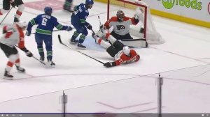 НХЛ: США 
Топ сейвов 1-ой недели в НХЛ.