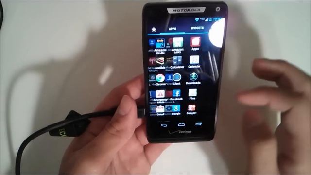 Motorola Droid Razr M Android 4.1.1 Update & Installation (Official Jelly Bean OTA) смотреть онлайн