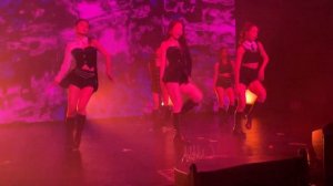 ITZY - CHERRY dance practice mirrored