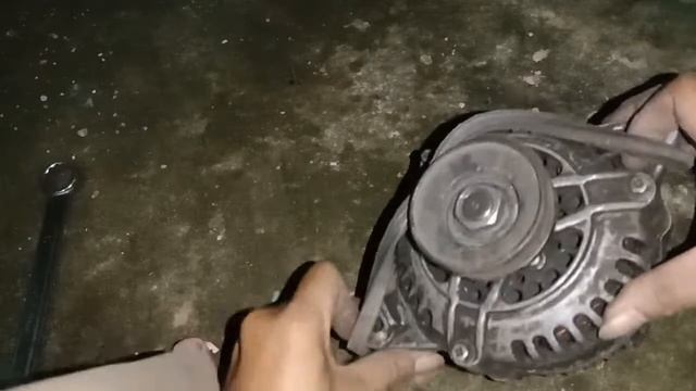 cara melepas pulley alternator смотреть онлайн