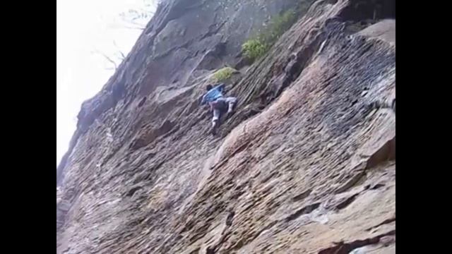 Падения и срывы при скалолазании, фэйлы и ошибки альпинистов. Часть 3 смотреть онлайн