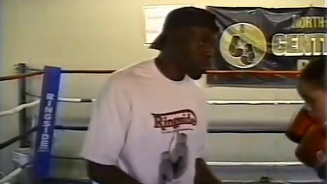 Бокс. Работа с лапами. Энциклопедия бокса Джона Брауна. смотреть онлайн