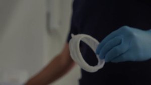 Подбор цвета ортопедических конструкций.