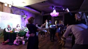 Ржачные танцы от гостей на свадьбе
