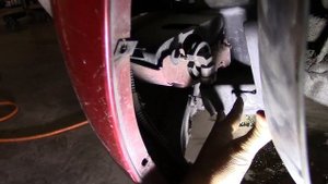 How to Remove and Replace a Headlight on a Chrysler PT Cruiser