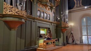 Dietrich Buxtehude: Toccata and Fugue in F Major BuxWV 157, Victoria Ulriksen 16 y/o, Oslo Cathedra