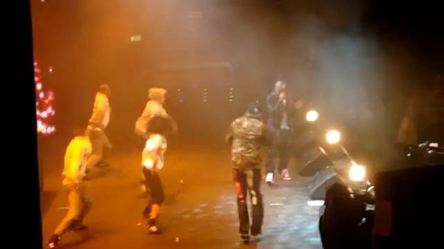 Ironik performing new 2009 single Tiny Dancer at the itunes festival july 2009 смотреть онлайн