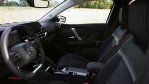 Новый Ситроен C4 X Обзор Комплектации Двигатели 2023 Citroen e- C4 X Review Specs Engine
