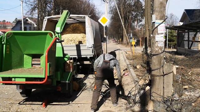 Дробление веток в щепу в Московской области