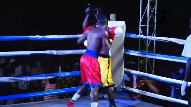 MANENO OSWARD [yellow] VS EZRA PAUL [red] NDANI YA USIKU WA RADI IKWIRIRI WINNERS PUB смотреть онлайн