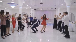 Свидетель убил всех танцем на свадьбе! ШОК!