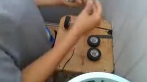 Простая машина с мотором из Lego Technic