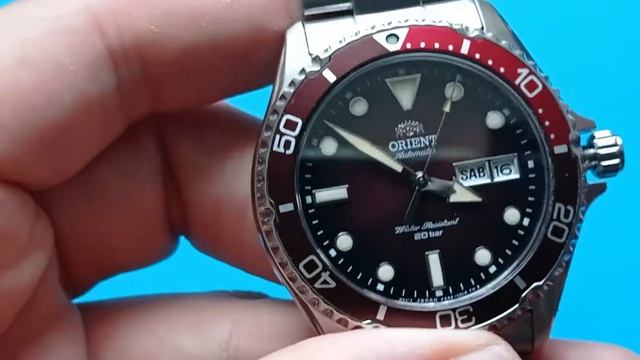 Orient MAKO III Kamasu caratula burgundy