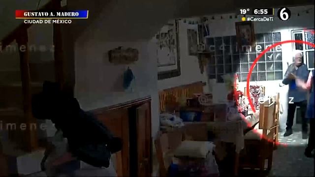 Adulta mayor es golpeada por su esposo con un bastón en CdMx; no es la primera vez смотреть онлайн