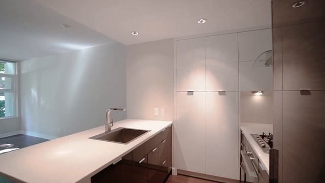 Kits 360 Condo - 122 1777 W 7th Avenue, Vancouver смотреть онлайн