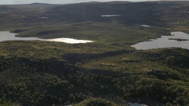 На Дунае древние руины, а на Кольском бродят Херувимы.