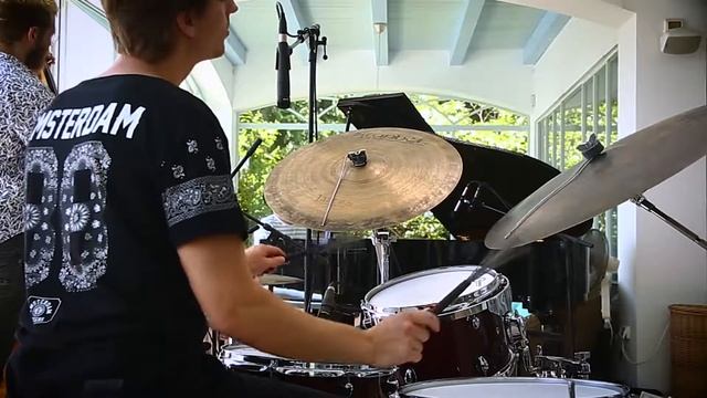 Adele All Night Parking Piano Part Tamir Alkobi Trio Plays Erroll Garner - No More Shadows смотреть онлайн