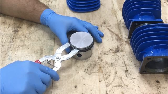 Rusty Old Air Compressor Restoration - Vintage Air Compressor - Perfection Restoration смотреть онлайн