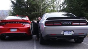 2015 Dodge Charger SRT Hellcat Vs. 2015 Dodge Challenger SRT Hellcat!
