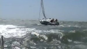 MacGregor 26 sailing in 50 mph winds and big waves