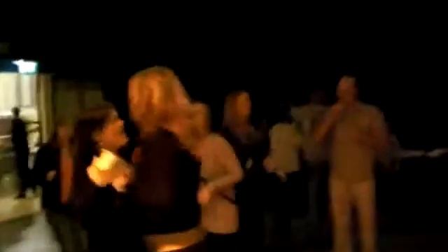 Manny zingt 'Maria Magdalena' @ Kim's 22nd birthday смотреть онлайн