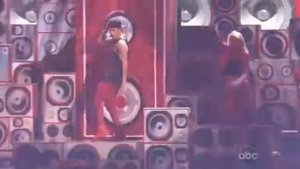 Justin Bieber - As Long As You Love Me and Beauty And A Beat (Live 2012 American Music Awards)