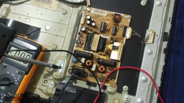 Samsung UE32F4020AW. Не включается, не горит индикатор, нет признаков жизни. смотреть онлайн