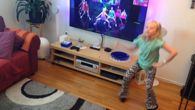 Boss Ladies (Agnes Pettersson) смотреть онлайн