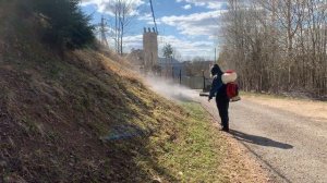 Акарицидная обработка участка от клещей в Московской области