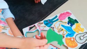 куколка и ее одежки/Бумажные куклы/играем куколками/