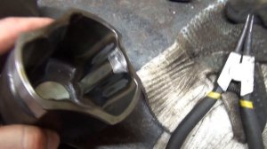 Hyundai Matrix 1.5 CRDI. Замена внутреннего ПРАВОГО ШРУСа.