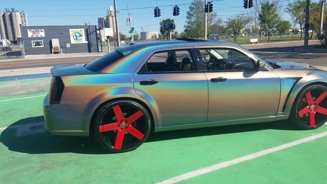 Custom Chrysler 300 S 3M psychedelic vehicle wrap смотреть онлайн