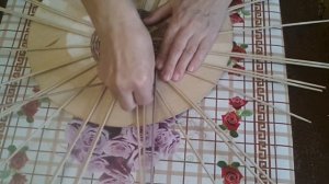 Плету круглое дно с узором _Снежинка_ по центру. Часть 2.