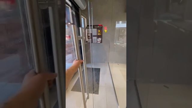 Установили стеклянную входную группу😍