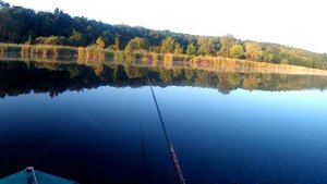 Рыбалка на поплавочную удочку с лодки / Рыбалка на волшебном озере